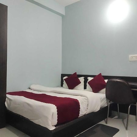 Hotel O Home Aditya Inn Suits Homestay Ayodhya Exterior foto